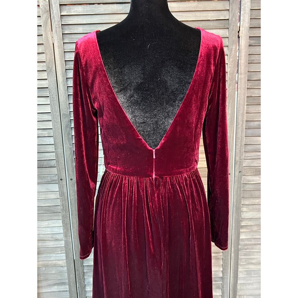Burgundy Black Velvet Gown Size 8 Deep V Back Long Sleeve NWT Renz - Picture 5 of 9